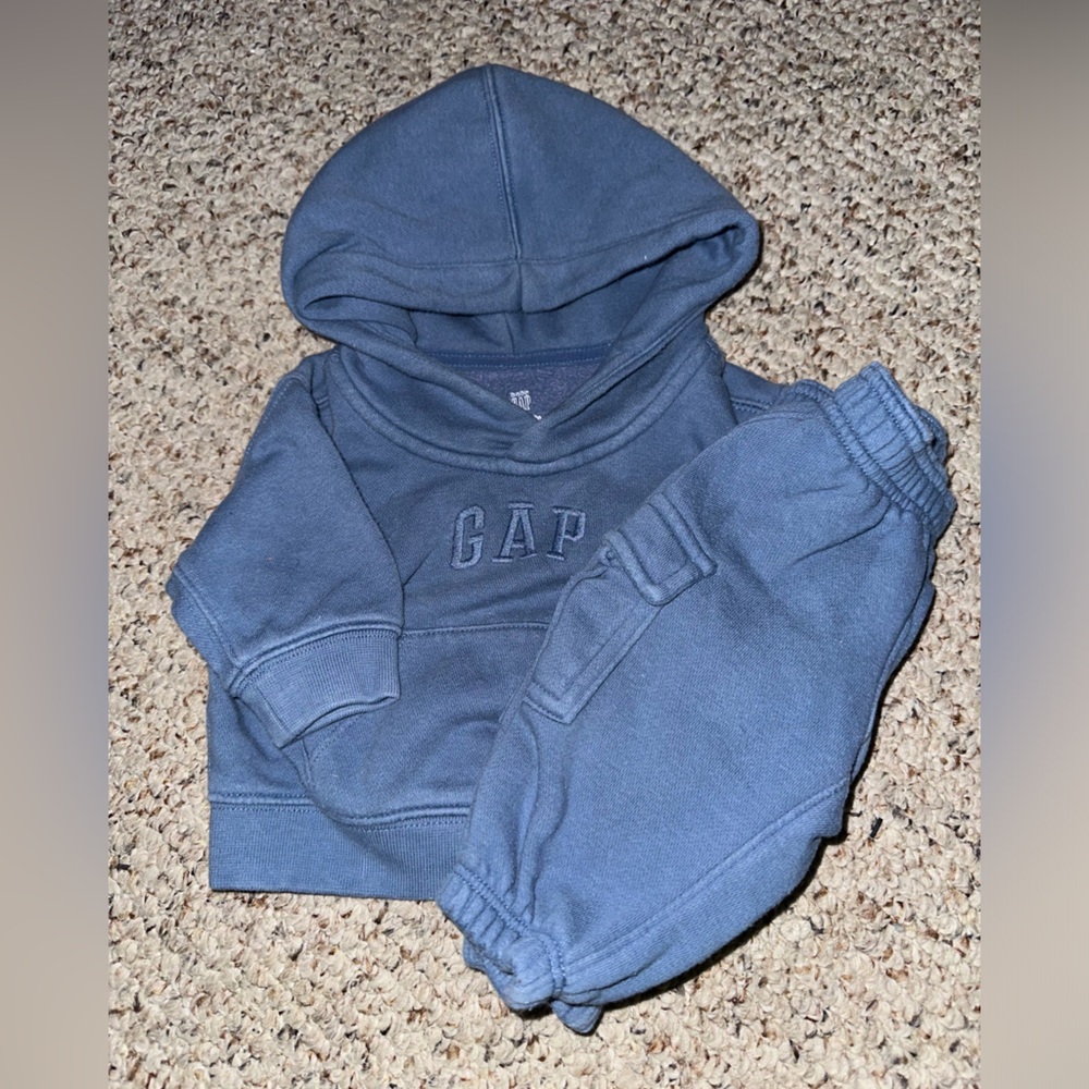 Gap baby blue sweater and pants set size 0-3 months